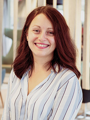 Dr. JOANNA BABILOTTE